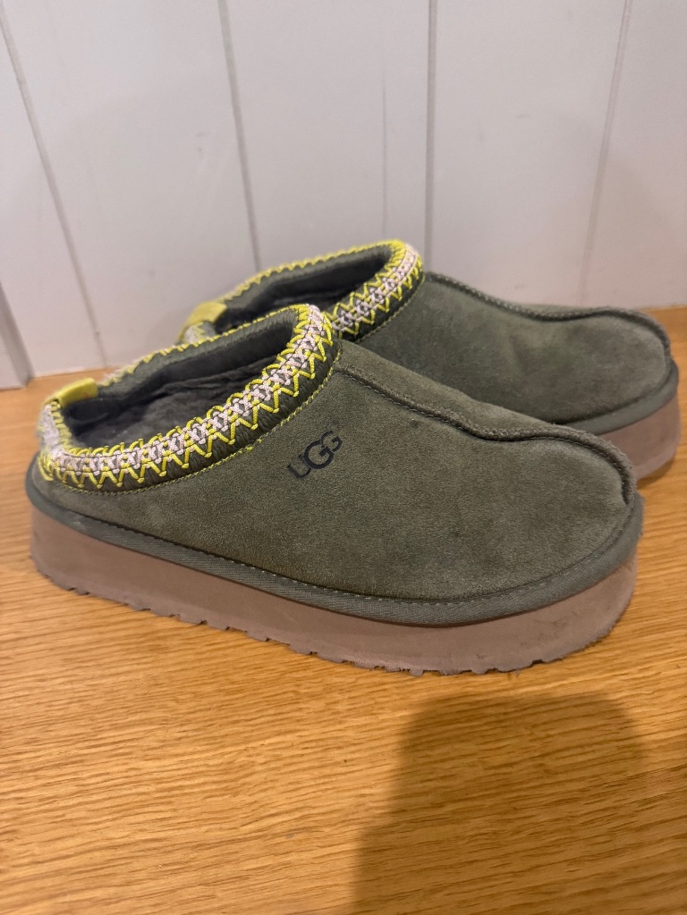 Women’s Uggs Tasman